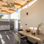 Aura Luxury *
