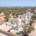 Aura Luxury * كولومبيا