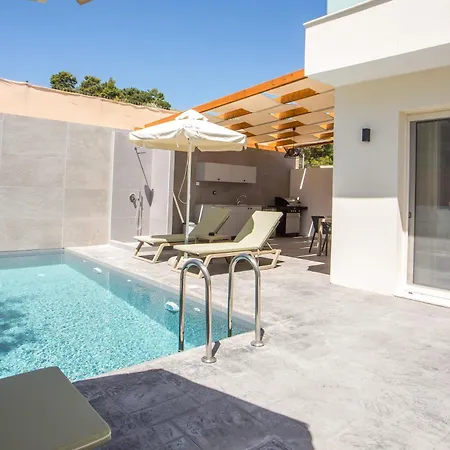 Aura Luxury فيلة *