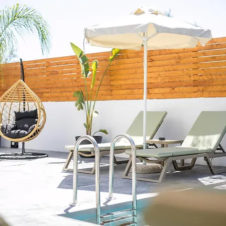 فيلة Aura Luxury *